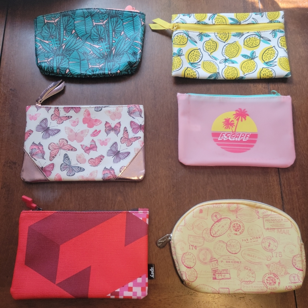 Ipsy bags 6 count
